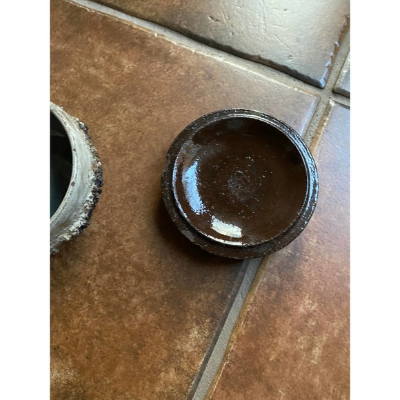 Vintage Volcanic Jewelry Box purchased in Hawaii - Picture 7 of 7